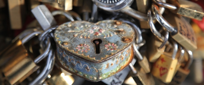 4 Reasons To Hire Only An Emergency Locksmith blog image