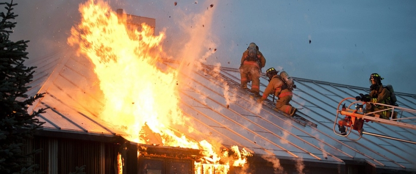 4 Common Causes of House Fires & Their Solutions blog image