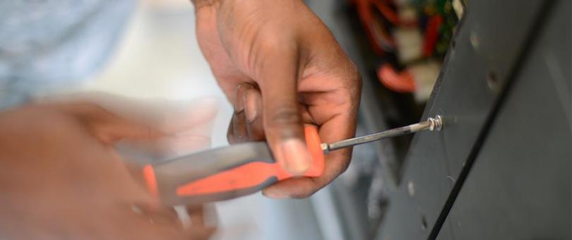 Which is Better? HVAC Repair or HVAC Replacement? blog image