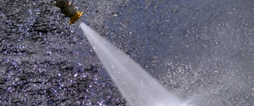 pressure washing companies Cheat Sheet for Hiring Pressure Washing Companies Pressure washing companies