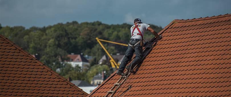 roof buckling 0 What are Causes, Solutions and Preventions for Buckling Roof? Roof Installation Near Me