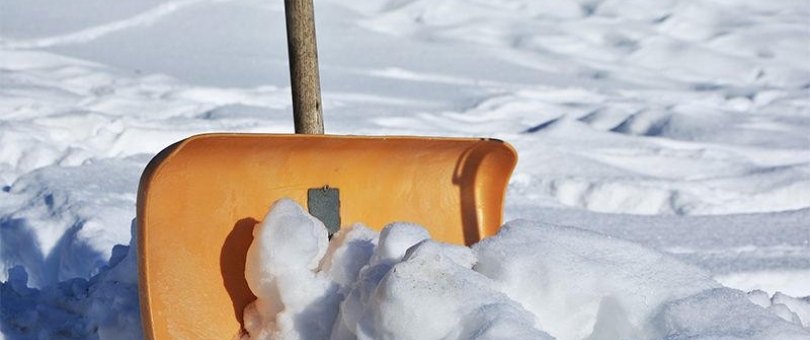 Is Shoveling Snow a Major Concern? Follow These 7 Useful Tips for a Safe Season! blog image