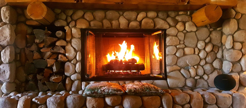 Fireplace Having a Hard Time Choosing What Type of Fireplace to Install? Here are the Pros and Cons Fireplace