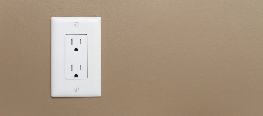 Dead Electrical Outlets? Explore the Most Common Problems in Your Home’s Electrical Outlets blog image